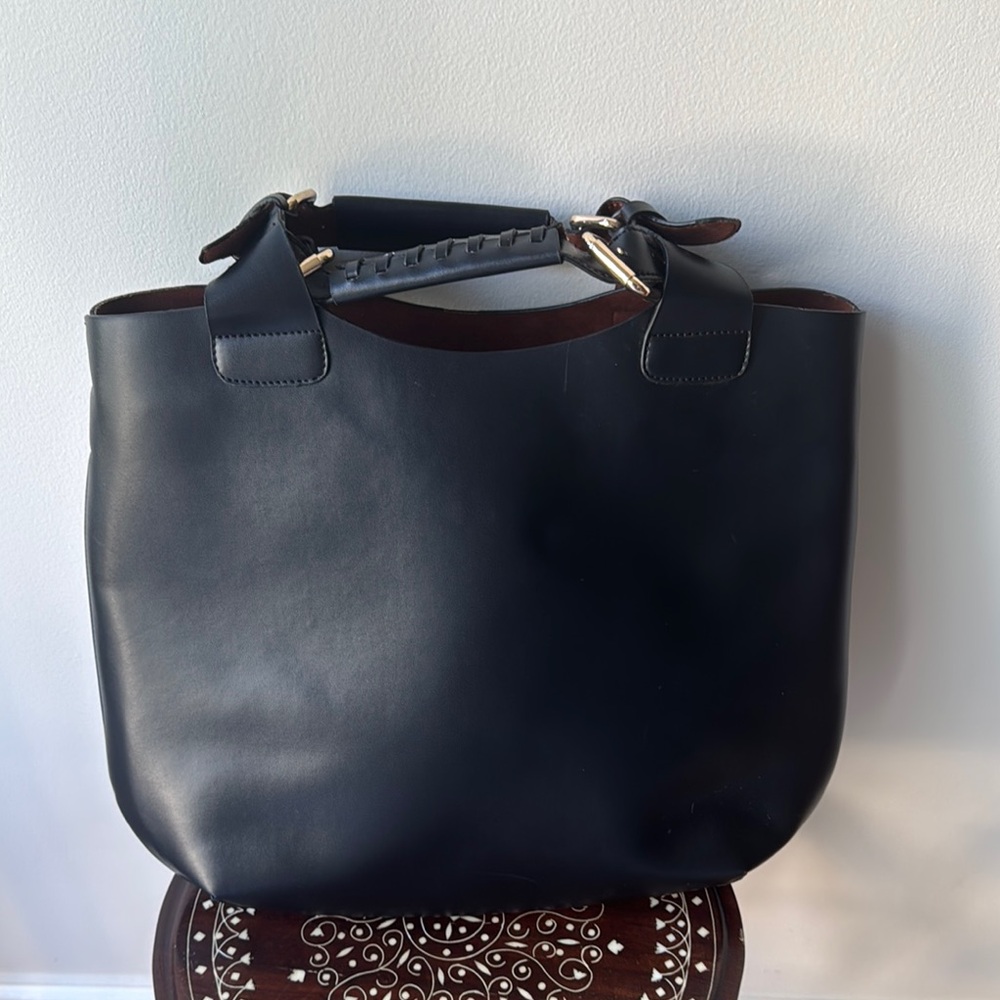 Elegant Black Tote with Leather Finish and Modern Design NWOT - Picture 2 of 6